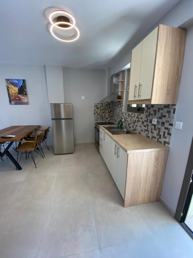 Mirovigli Family Rooms Lepedha Exterior photo