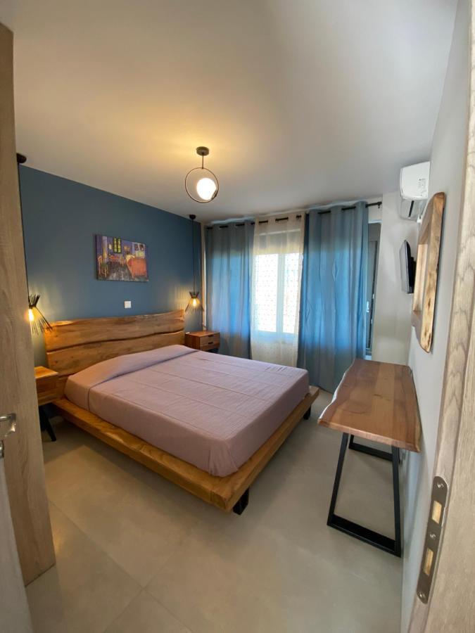 Mirovigli Family Rooms Lepedha Exterior photo
